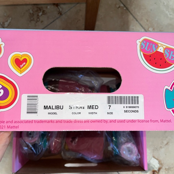 Moxi Barbie Malibu Pink Roller Skates with Sunlite Plate - Picture 6 of 7